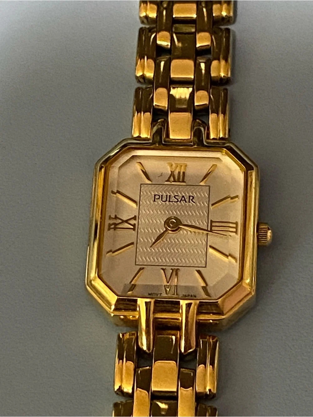Vintage Women's Gold Pulsar Wrist Watch Retro Style  Bracelet